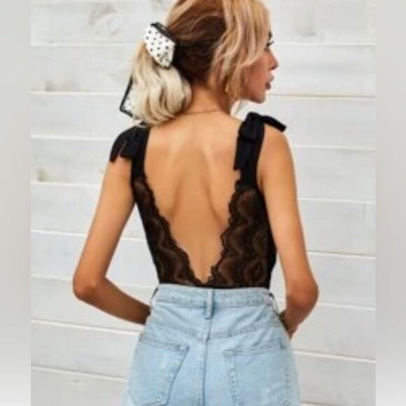 SHEIN Tops - ⚡️(NWOT) Back Lace Bodysuit⚡️